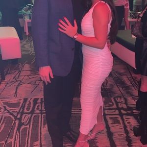 SEXY WHITE DEIVE TEGER BANDAGE MIDI DRESS! SIZE XS ! WORN ONCE & DRY CLEANED